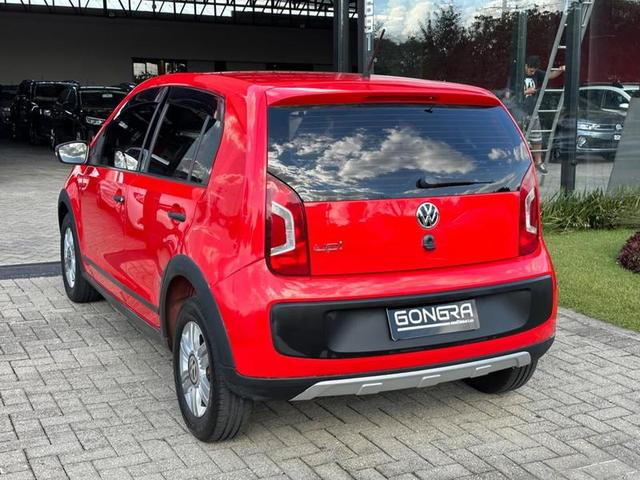 Foto do veículo VOLKSWAGEN UP  TRACK 1.0 12V 5P 2017 50.000 KM 49.900,00