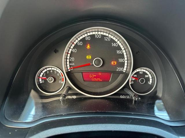 Foto do veículo VOLKSWAGEN UP  TRACK 1.0 12V 5P 2017 50.000 KM 49.900,00