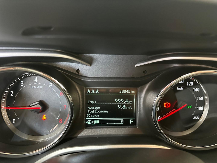 Foto do veículo CHEVROLET TRACKER  T A LTZ 2023 38.825 KM 109.900,00