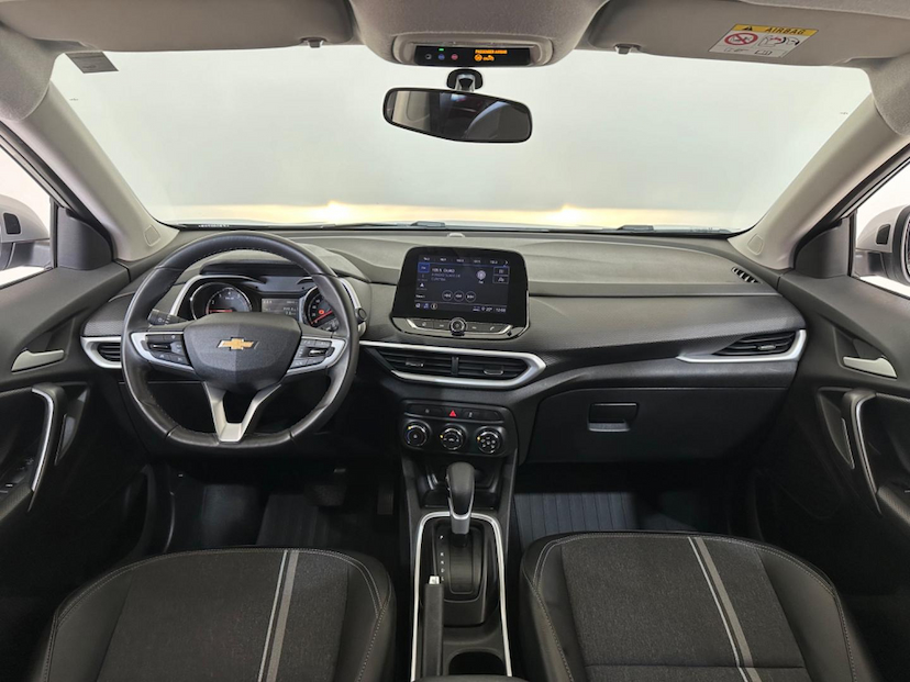 Foto do veículo CHEVROLET TRACKER  T A LTZ 2023 38.825 KM 109.900,00