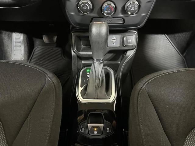 Foto do veículo JEEP RENEGADE  1.8 16V FLEX SPORT 4P AUTOMÁTICO 2021 22.739 KM 88.900,00