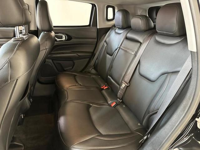 Foto do veículo JEEP COMPASS  LIMITED TF 2022 16.316 KM 195.900,00