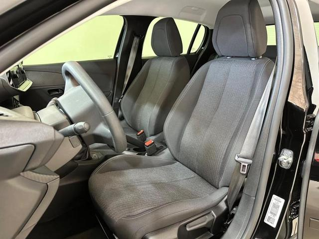 Foto do veículo PEUGEOT 208  LIKE MT 2023 7.100 KM 68.900,00