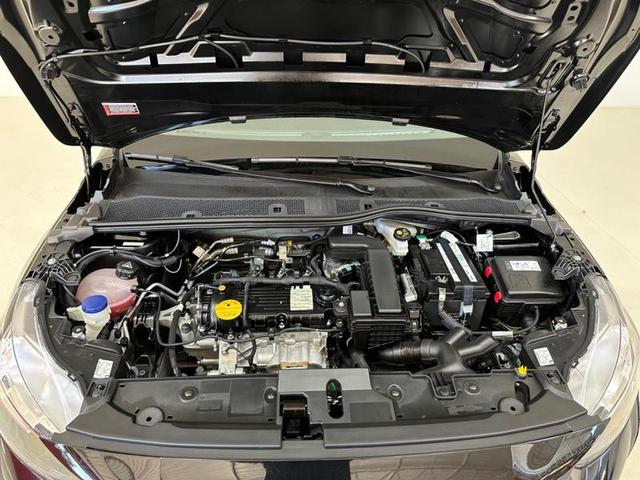 Foto do veículo PEUGEOT 208  LIKE MT 2023 7.100 KM 68.900,00
