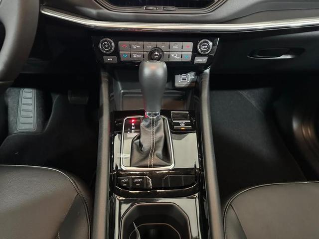 Foto do veículo JEEP COMPASS  LIMITED TF 2023 32 KM 169.900,00