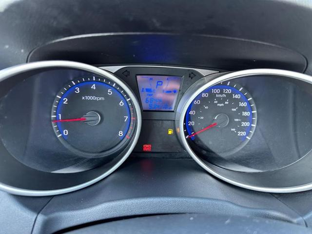 Foto do veículo HYUNDAI IX35  2.0 2013 93.250 KM 67.900,00