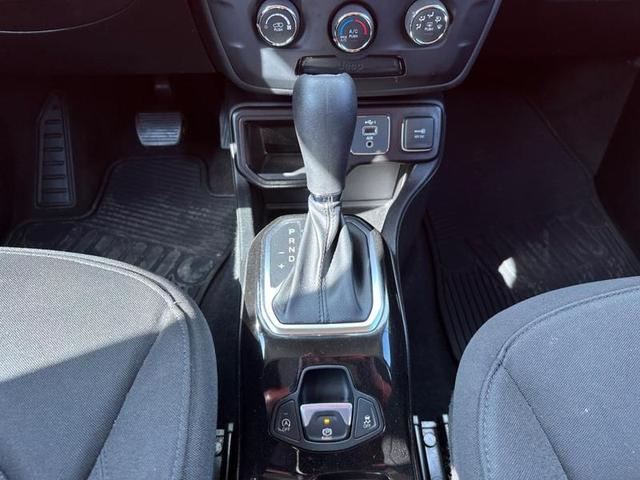 Foto do veículo JEEP RENEGADE  SPORT 2021 28.803 KM 88.900,00