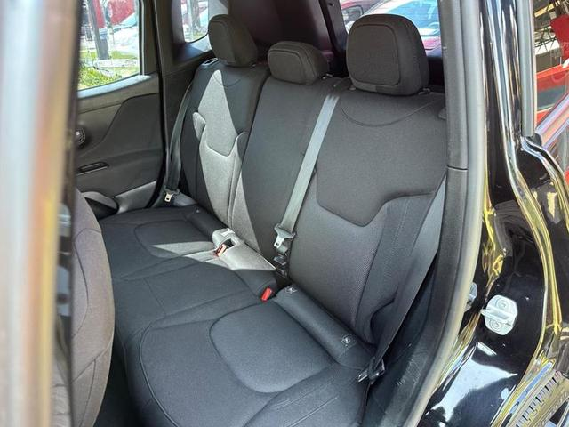 Foto do veículo JEEP RENEGADE  SPORT 2021 28.803 KM 88.900,00