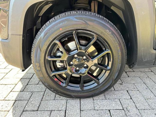 Foto do veículo JEEP RENEGADE  SPORT 2021 28.803 KM 88.900,00