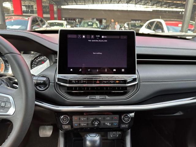 Foto do veículo JEEP COMPASS  LONG TF 2022 41.743 KM 138.900,00