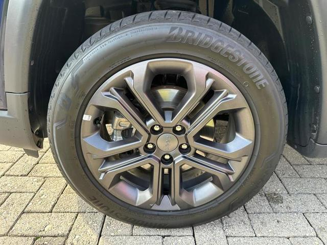 Foto do veículo JEEP COMPASS  LONG TF 2022 41.743 KM 138.900,00