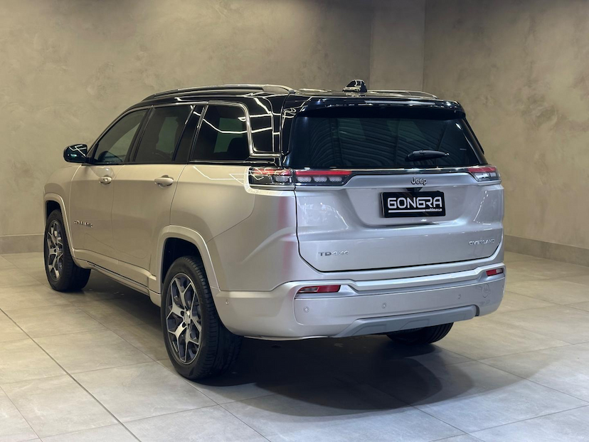 Foto do veículo JEEP COMMANDER  OVR TD380 2022 56.955 KM 188.900,00