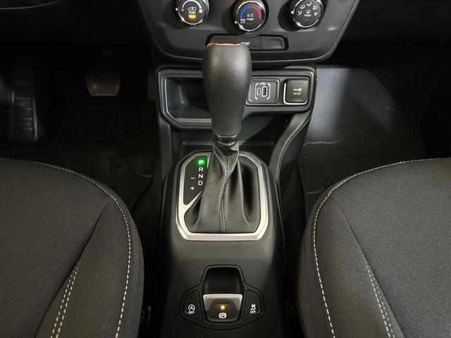 Foto do veículo JEEP RENEGADE  SPORT T270 FLEX 2022 60 KM 115.900,00