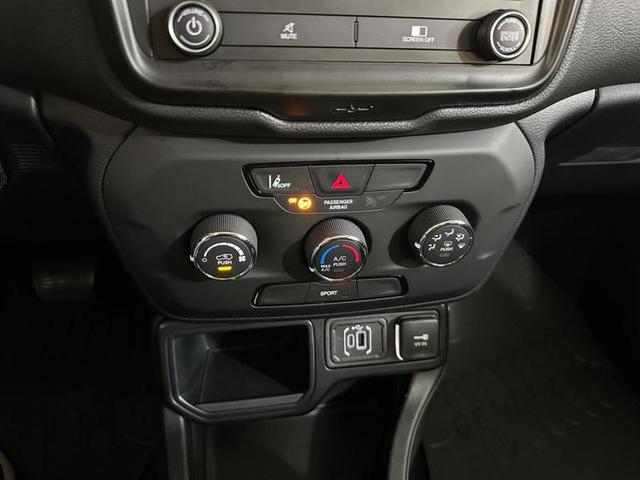 Foto do veículo JEEP RENEGADE  SPORT T270 FLEX 2022 60 KM 115.900,00