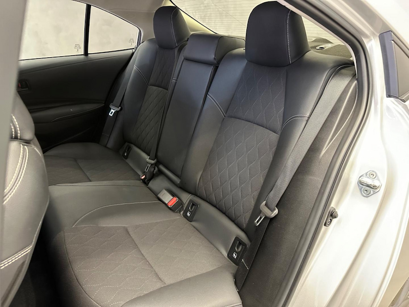 Foto do veículo TOYOTA COROLLA  GLI 20 2024 5.590 KM 139.900,00
