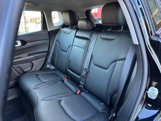 Foto do veículo JEEP COMPASS  LIMITED TF 2023 100 KM 175.900,00