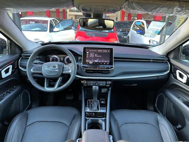 Foto do veículo JEEP COMPASS  LIMITED TF 2023 100 KM 175.900,00
