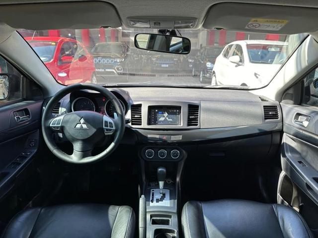 Foto do veículo MITSUBISHI LANCER  2.0 2014 126.756 KM 59.900,00