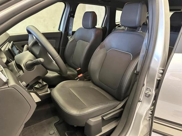Foto do veículo RENAULT DUSTER  ICONIC 1.6 CVT FLEX 2024 7.200 KM 109.900,00