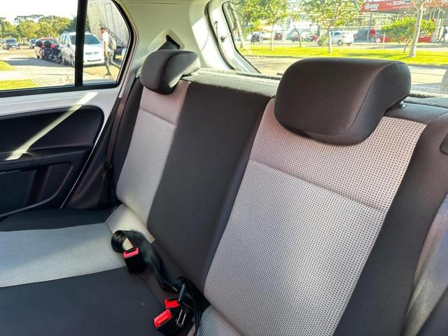 Foto do veículo VOLKSWAGEN UP  TAKE 1.0 2016 124.761 KM 41.900,00