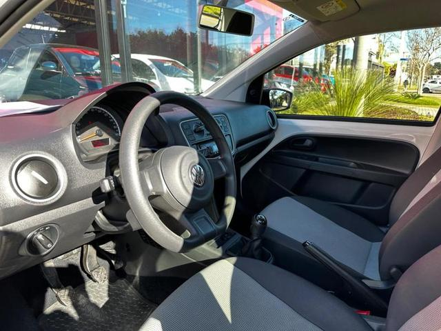 Foto do veículo VOLKSWAGEN UP  TAKE 1.0 2016 124.761 KM 41.900,00