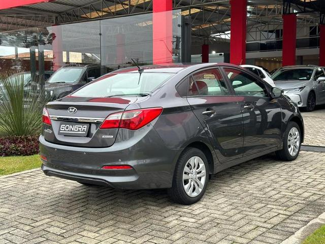 Foto do veículo HYUNDAI HB20S  1.6 A COMF 2016 51.298 KM 67.900,00
