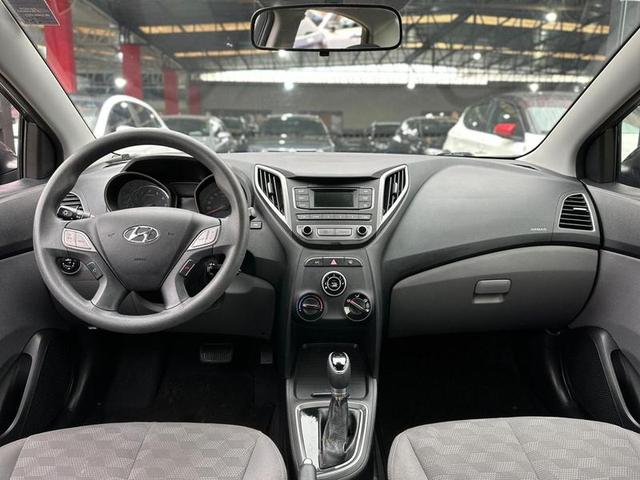 Foto do veículo HYUNDAI HB20S  1.6 A COMF 2016 51.298 KM 67.900,00