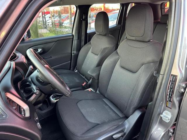 Foto do veículo JEEP RENEGADE  1.8 16V FLEX SPORT 4P AUTOMÁTICO 2017 75.500 KM 72.900,00