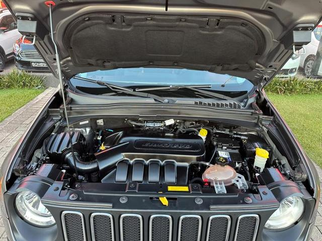 Foto do veículo JEEP RENEGADE  1.8 16V FLEX SPORT 4P AUTOMÁTICO 2017 75.500 KM 72.900,00