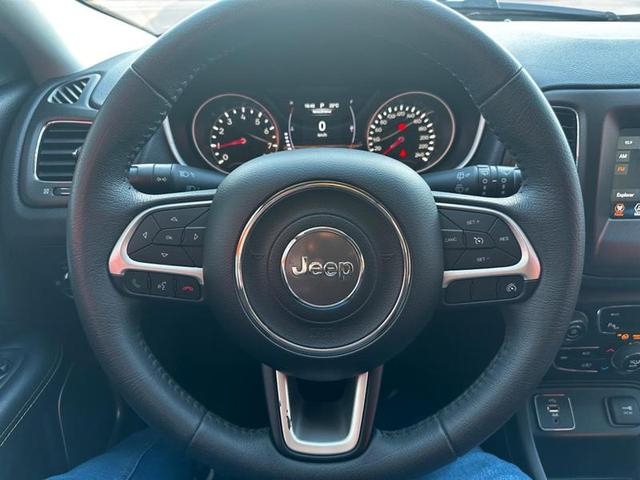 Foto do veículo JEEP COMPASS  SPORT F 2018 43.767 KM 94.900,00