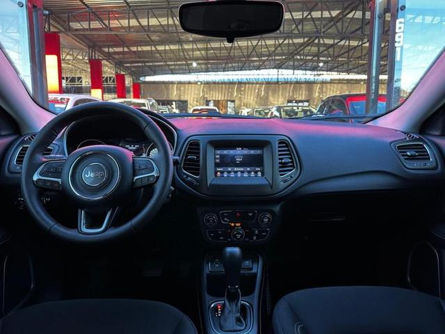 Foto do veículo JEEP COMPASS  SPORT F 2018 43.767 KM 94.900,00