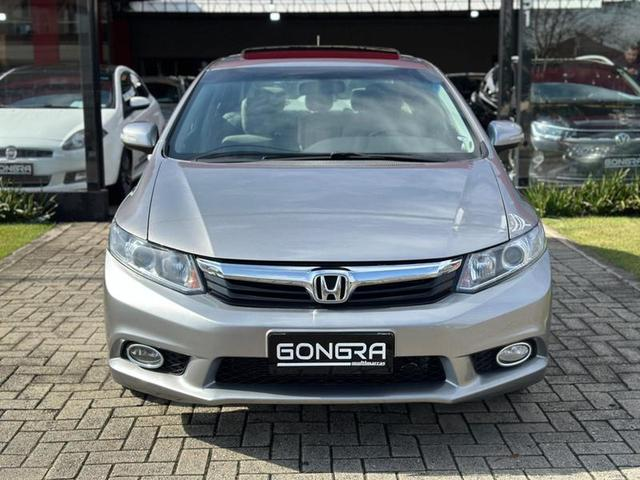 Foto do veículo HONDA CIVIC  EXR 2014 128.193 KM 73.900,00