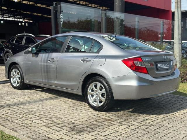 Foto do veículo HONDA CIVIC  EXR 2014 128.193 KM 73.900,00