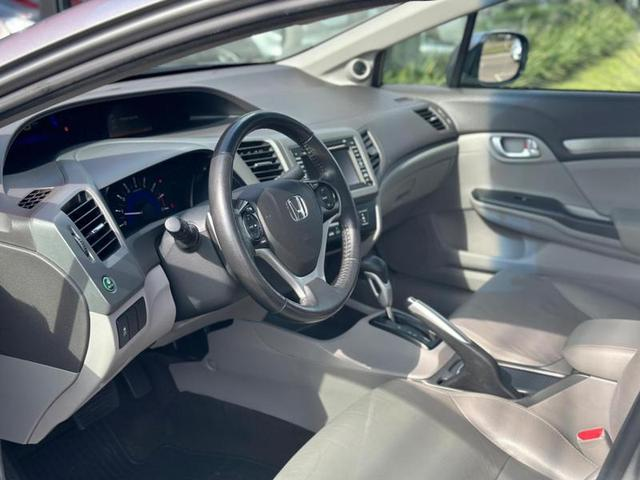 Foto do veículo HONDA CIVIC  EXR 2014 128.193 KM 73.900,00