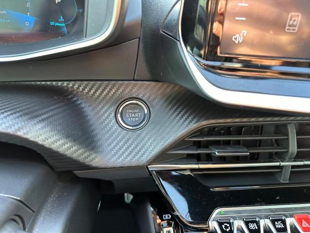 Foto do veículo PEUGEOT 208  1.6 GRIFFE 16V FLEX 4P AUTOMATICO 2023 29.000 KM 92.900,00