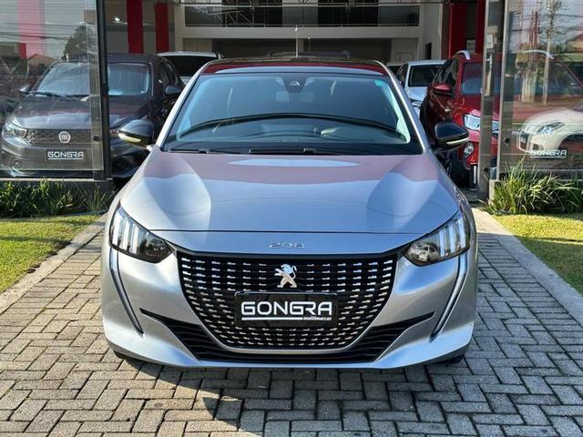 Foto do veículo PEUGEOT 208  1.6 GRIFFE 16V FLEX 4P AUTOMATICO 2023 29.000 KM 92.900,00