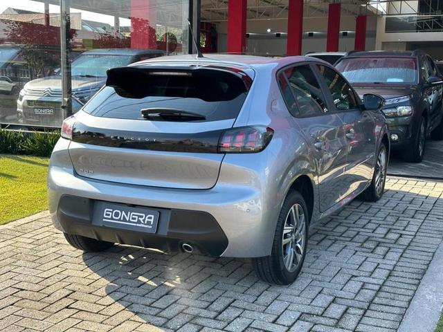 Foto do veículo PEUGEOT 208  1.6 GRIFFE 16V FLEX 4P AUTOMATICO 2023 29.000 KM 92.900,00
