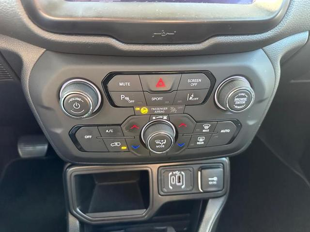 Foto do veículo JEEP RENEGADE  LONGITUDE T270 1.3 TB 4X2 FLEX AUT 2023 21.190 KM 117.900,00