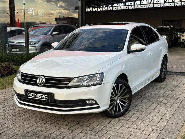 Foto do veículo VOLKSWAGEN JETTA  2.0 TSI HIGHLINE 211CV GASOLINA 4P TIPTRONIC 2017 94.570 KM 106.900,00