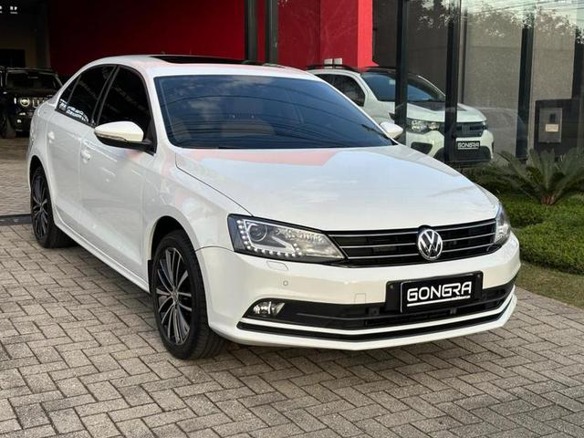 Foto do veículo VOLKSWAGEN JETTA  2.0 TSI HIGHLINE 211CV GASOLINA 4P TIPTRONIC 2017 94.570 KM 106.900,00