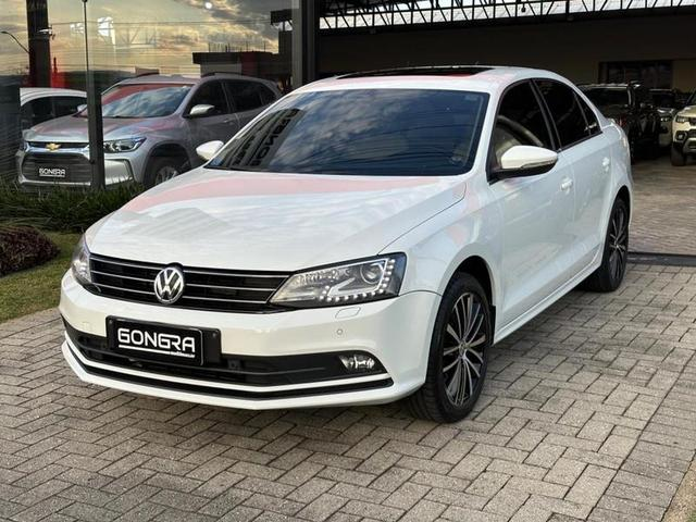 Foto do veículo VOLKSWAGEN JETTA  2.0 TSI HIGHLINE 211CV GASOLINA 4P TIPTRONIC 2017 94.570 KM 106.900,00