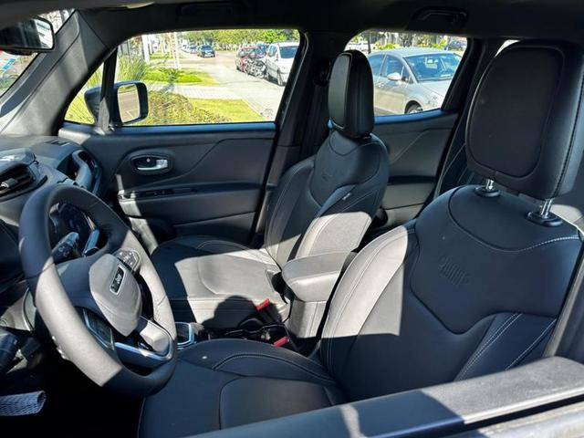Foto do veículo JEEP RENEGADE  S T2704X4T 2024 47 KM 152.900,00
