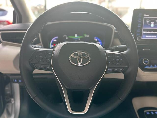 Foto do veículo TOYOTA COROLLA  ALTIS PREMIUM HYBRID 1.8 FLEX AUT. 2021 32.315 KM 144.900,00