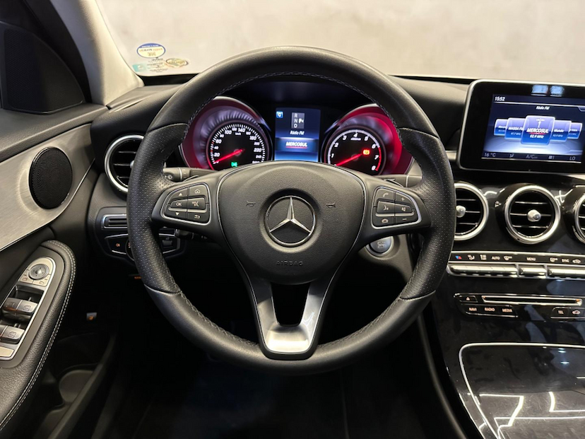 Foto do veículo MERCEDES-BENZ C 180  1.6 CGI AVANTGARDE 16V EXCLUSIVE 2017 55.000 KM 122.900,00