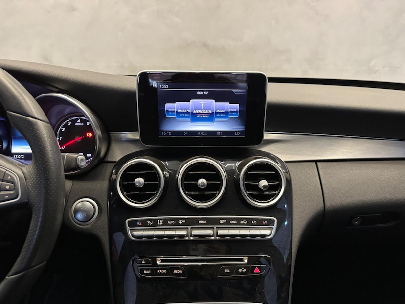 Foto do veículo MERCEDES-BENZ C 180  1.6 CGI AVANTGARDE 16V EXCLUSIVE 2017 55.000 KM 122.900,00