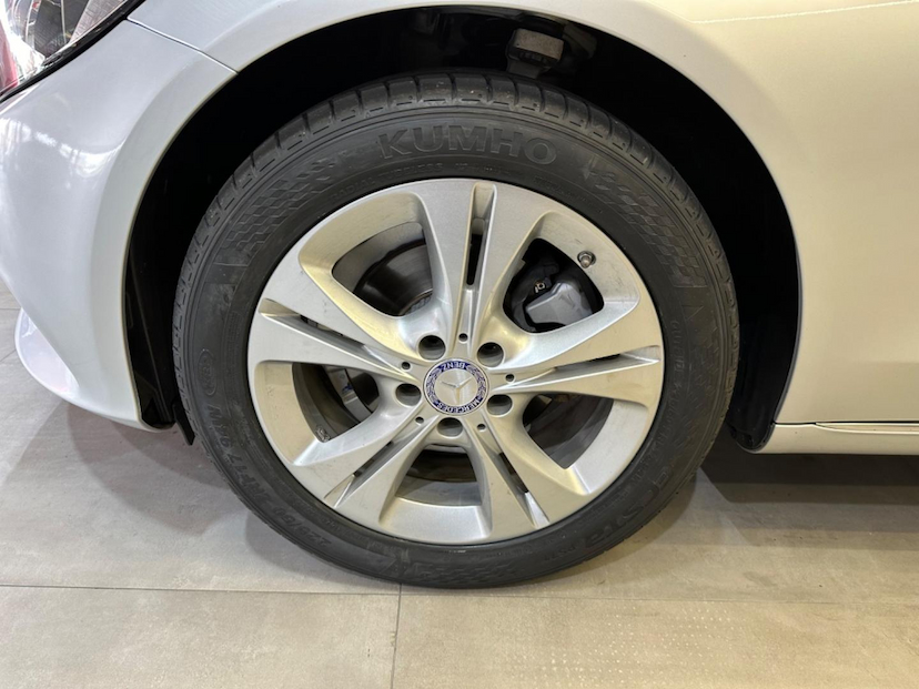 Foto do veículo MERCEDES-BENZ C 180  1.6 CGI AVANTGARDE 16V EXCLUSIVE 2017 55.000 KM 122.900,00