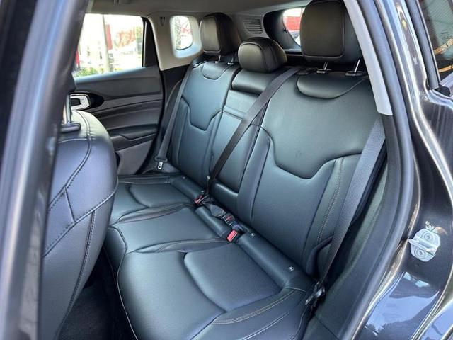 Foto do veículo JEEP COMPASS  LIMITED TD 2023 250 KM 192.900,00