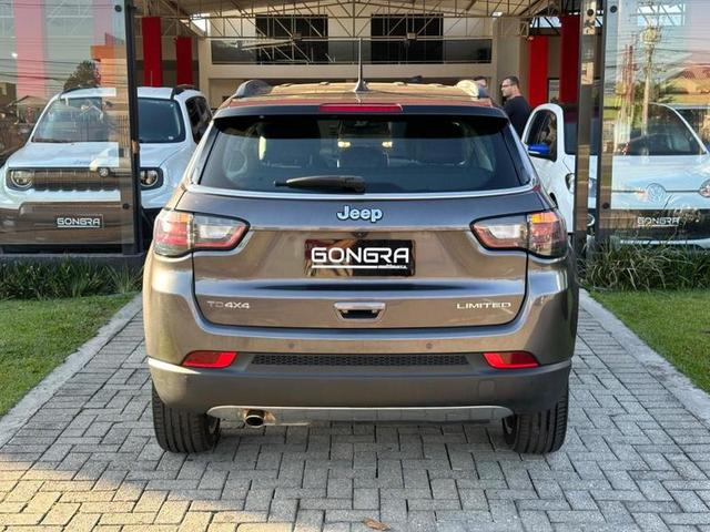 Foto do veículo JEEP COMPASS  LIMITED TD 2023 250 KM 192.900,00
