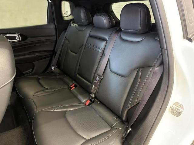Foto do veículo JEEP COMPASS  SERIE S TF 2022 57.007 KM 159.900,00