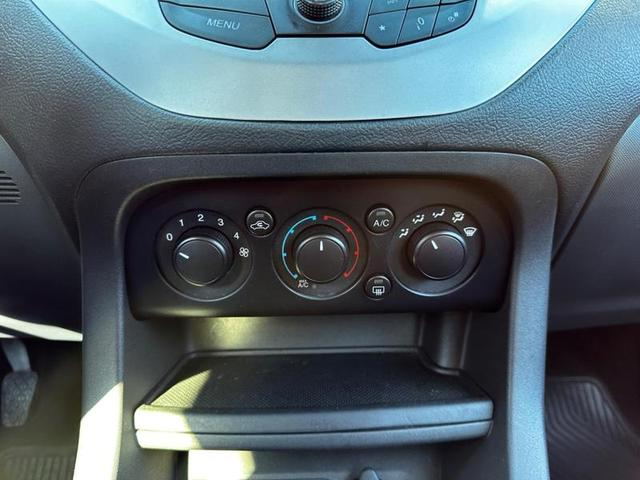 Foto do veículo FORD KA  1.0 SE 12V FLEX 4P MANUAL 2018 88.912 KM 47.900,00